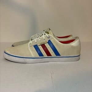 Adidas Seeley Mens Low Top Shoes Size 12 Beige Red And Blue Stripes (Art D74571)